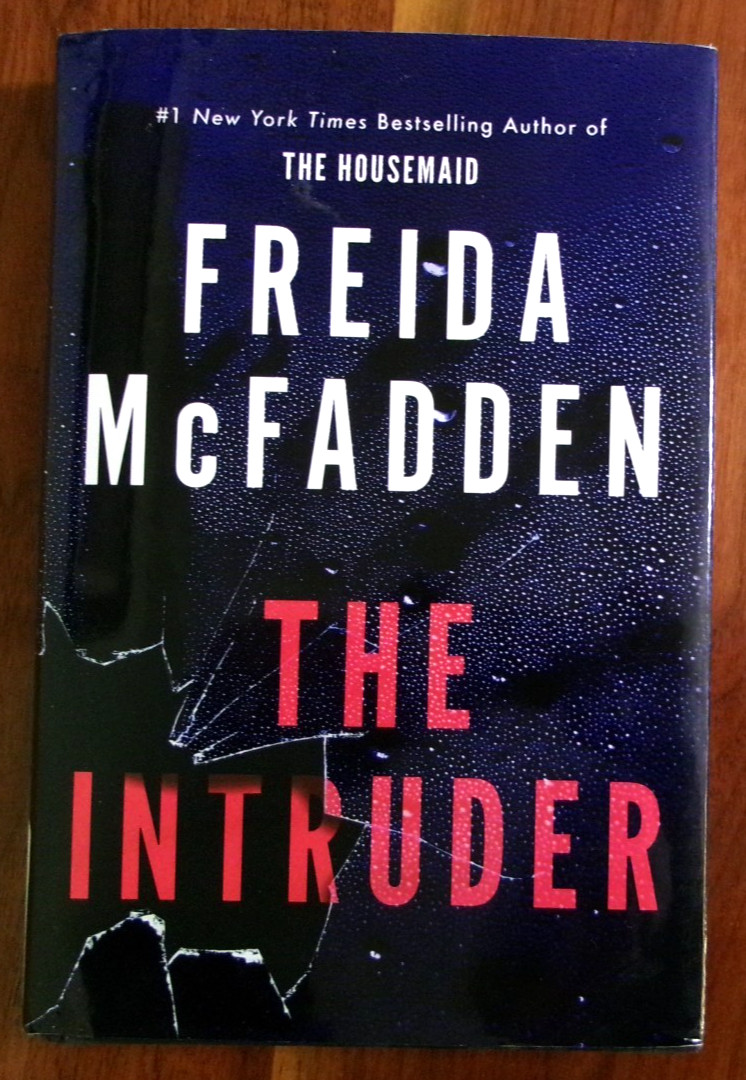 ‘The Intruder’ by Freida McFadden (2025 HC) NEW. Free Shipping 1st Edition